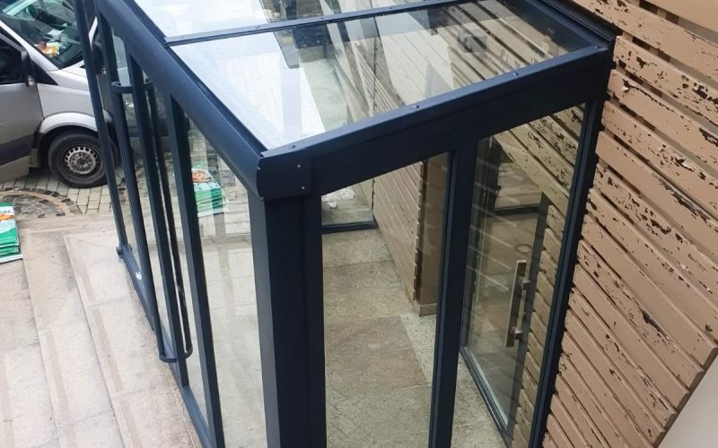 Acoperire-cu-sticla-terase.-Sun-Leader