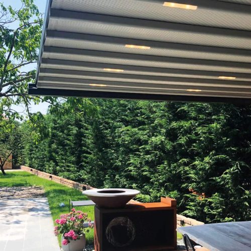 The FLAT CITY retractable pergola systems